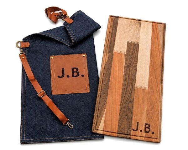 Delantal de jeans con tabla grande Nativa  2 grabados